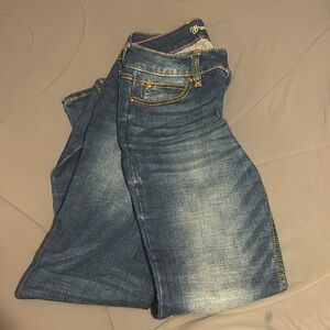 Woman's retro Wrangler boot cut jeans